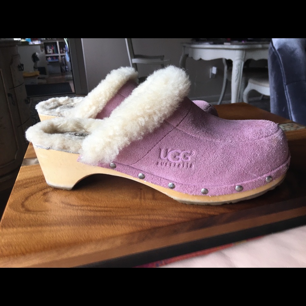 UGG Pink Suede Clogs Sz 9